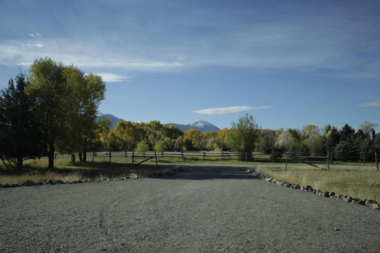 Montana Yellowstone River Retreat Livingston Extérieur photo